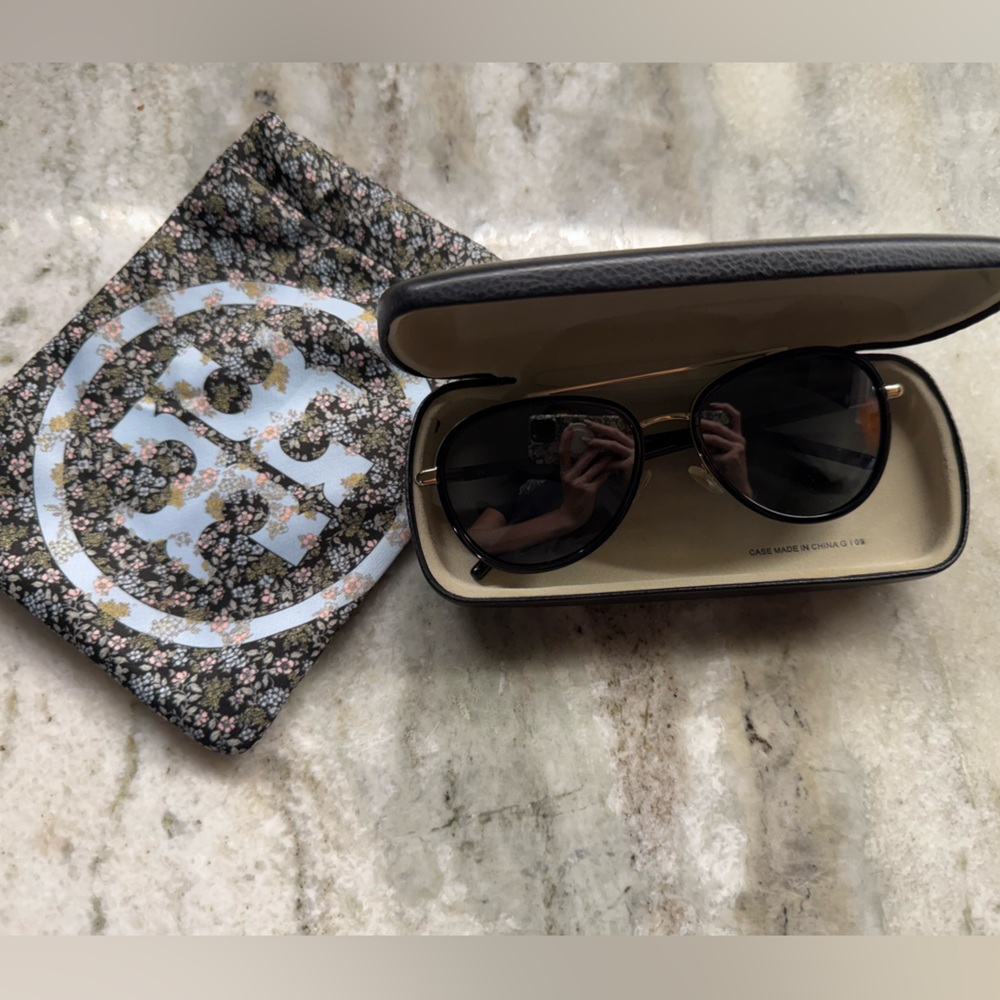Tory Burch Black Aviator Sunglasses